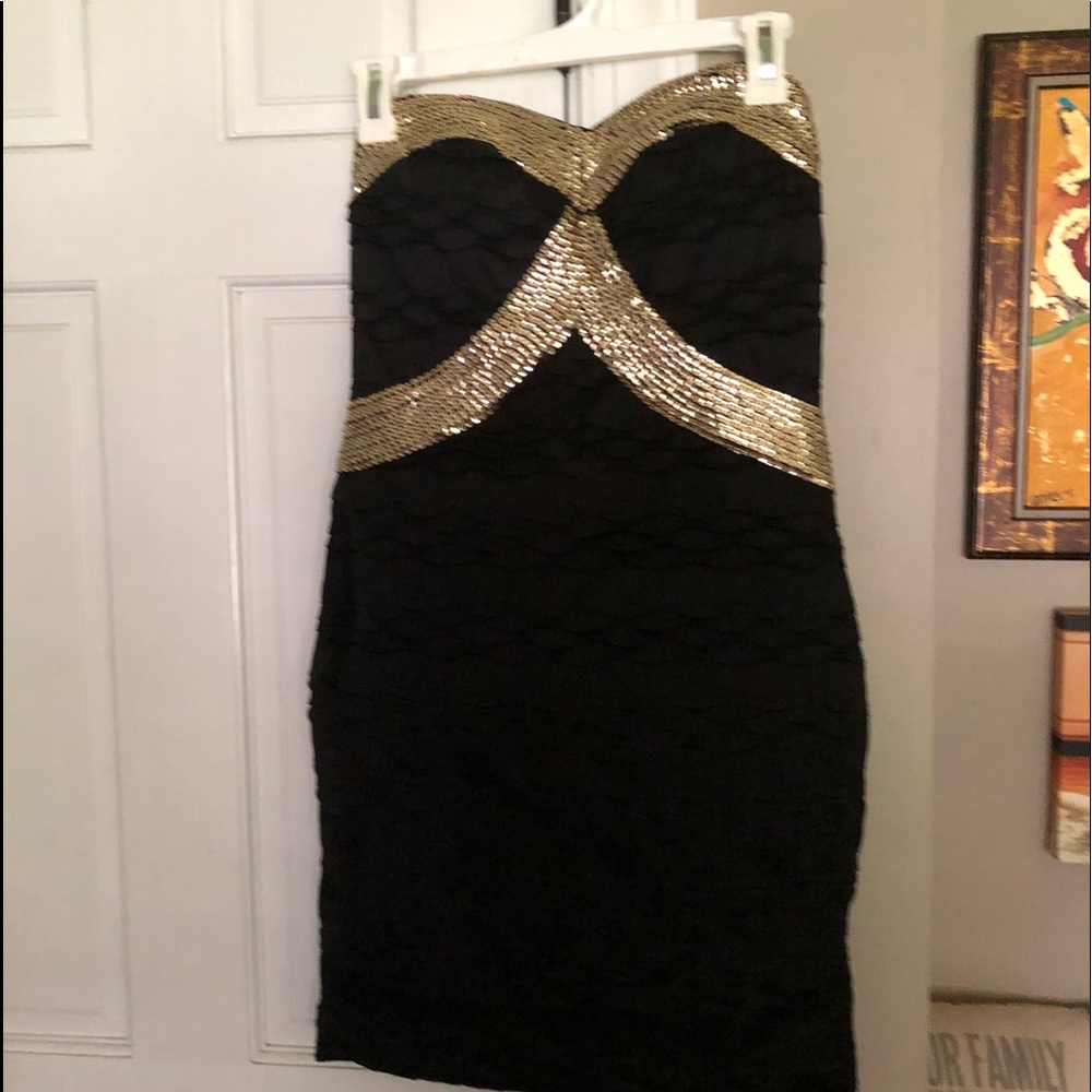 Dress - Picture 2 of 3